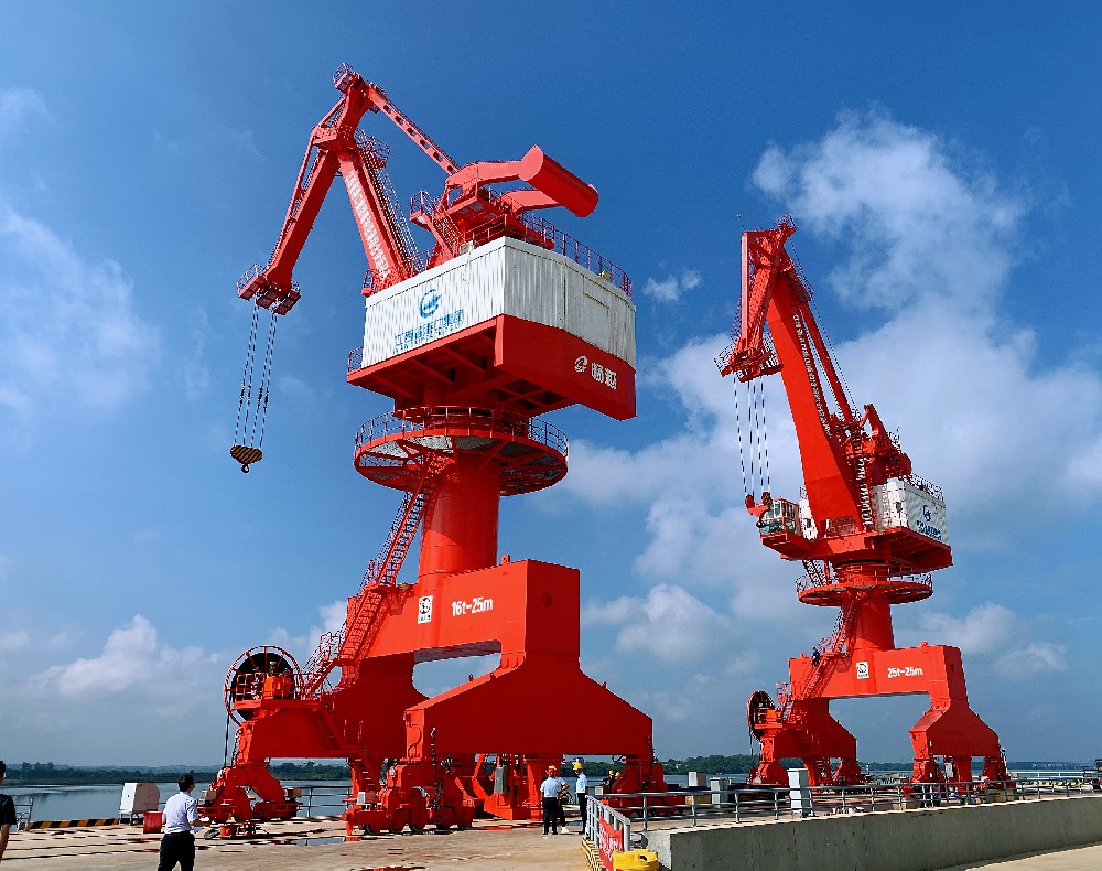 門(mén)座式起重機(jī)